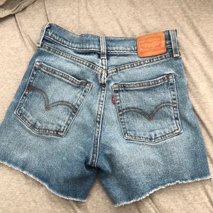 Levi’s shorts